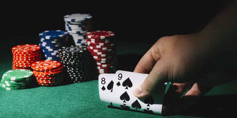 Kinh nghiệm đánh Poker chắc chắn thắng từ những chuyên gia hàng đầu 